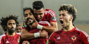 الأهلي يزكي فوزه علي سيمبا و يبلغ النصف