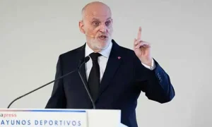 أخبار يلا شوت: خافيير تيباس يرد على تصريح تشافي بشأن احتمال عودة ميسي إلى برشلونة